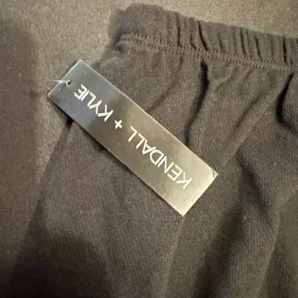 Black Kendall + Kylie's solid French terry pants 7224 NWT Boutique - Picture 6 of 10